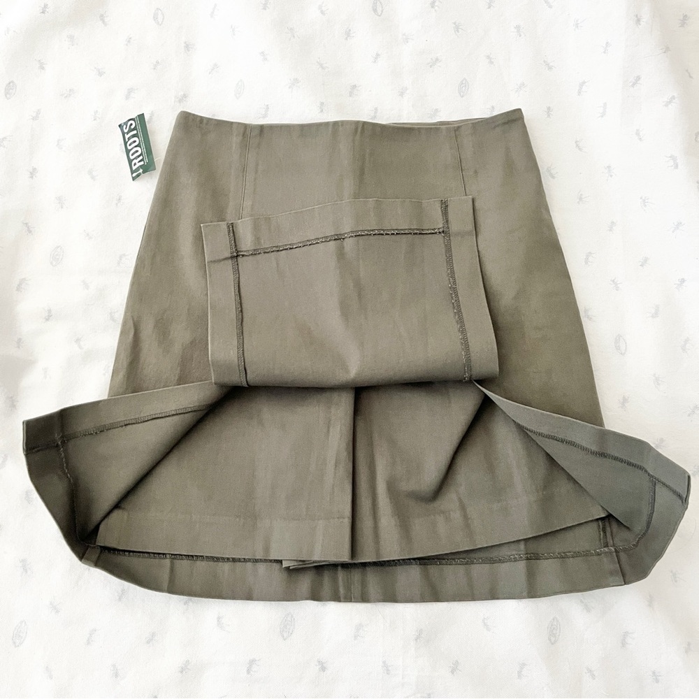 NWT Roots Golf Green A-Line Pleated Cargo Skort – Sporty & Chic, Size 6 - Picture 8 of 16